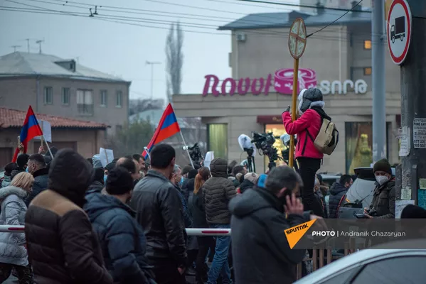 Шествие оппозиции с требованием отставки правительства Армении во главе с премьер-министром (14 декабря 2020). Еревaн Шествие оппозиции с требованием отставки правительства Армении во главе с премьер-министром (14 декабря 2020). Еревaн - Sputnik Армения