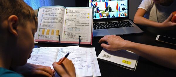 Трансляция совещания президента РФ В. Путина с руководителями субъектов РФ Трансляция совещания президента РФ В. Путина с руководителями субъектов РФ - Sputnik Армения