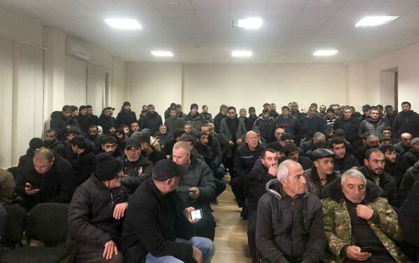 Մենք մեր երեխաներին ենք ուզում. գերեվարված շիրակցիների ծնողները ժամանակ տվեցին մինչև վաղը Մենք մեր երեխաներին ենք ուզում. գերեվարված շիրակցիների ծնողները ժամանակ տվեցին մինչև վաղը - Sputnik Արմենիա