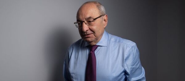 Кандидат оппозиции на пост премьер-министра переходного правительства, экс-премьер Вазген Манукян (09 декабяря 2020). Еревaн Кандидат оппозиции на пост премьер-министра переходного правительства, экс-премьер Вазген Манукян (09 декабяря 2020). Еревaн - Sputnik Արմենիա