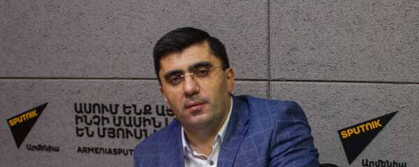 Экономист Армен Ктоян (17 декабря 2020). Еревaн Экономист Армен Ктоян (17 декабря 2020). Еревaн - Sputnik Արմենիա