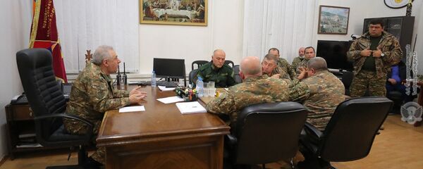 Министр обороны Вагаршак Арутюнян встретился с руководителями некоторых общин Сюника (17 декабря 2020). Сюник - Sputnik Армения