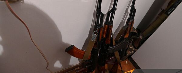 Оружие в селе Шурнух (18 декабря 2020). Оружие в селе Шурнух (18 декабря 2020). - Sputnik Արմենիա