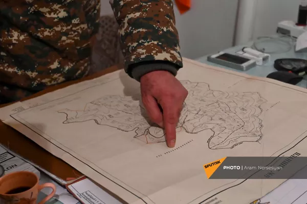 Шурнух раздора: как Армения и Азербайджан хотят делить приграничное село Шурнух раздора: как Армения и Азербайджан хотят делить приграничное село - Sputnik Армения