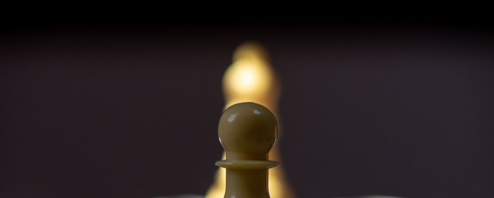 Модернизированные шахматы Джавада Ованнисяна, где каждая пешка имеет свой знак - Sputnik Արմենիա, 1920, 31.08.2021