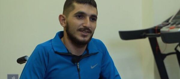 Ժպտալ ու ապրել նաև զոհված հերոսների փոխարեն Ժպտալ ու ապրել նաև զոհված հերոսների փոխարեն - Sputnik Армения