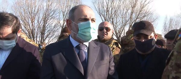 Премье-министр Никол Пашинян в селе Сарнакунк (21 декабря 2020). Сюник Премье-министр Никол Пашинян в селе Сарнакунк (21 декабря 2020). Сюник - Sputnik Արմենիա