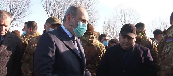 Премье-министр Никол Пашинян в селе Сарнакунк (21 декабря 2020). Сюник - Sputnik Армения