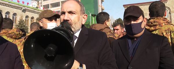 Премьер-министр Никол Пашинян в городе Сисиан (21 декабря 2020). Сюник - Sputnik Армения