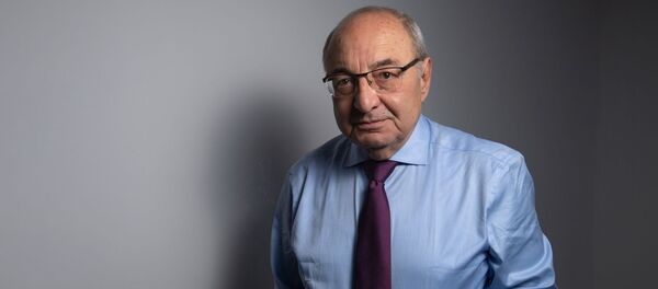 Кандидат оппозиции на пост премьер-министра переходного правительства, экс-премьер Вазген Манукян (09 декабря 2020). Еревaн - Sputnik Армения