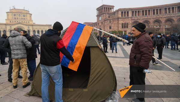Палатки оппозиции на площади Республики (22 декабря 2020). Ереван - Sputnik Армения