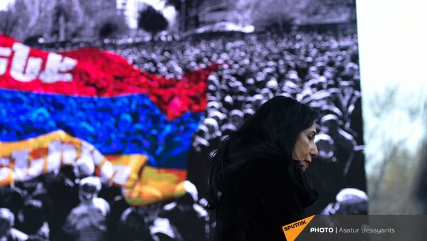 Член партии Процветающая Армения Наира Зограбян на митинге оппозиции (22 декабря 2020). Еревaн - Sputnik Армения