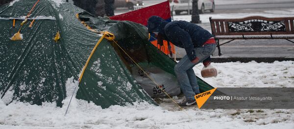 Протестующие на площади Республики в Ереване (23 декабря 2020). Еревaн - Sputnik Արմենիա