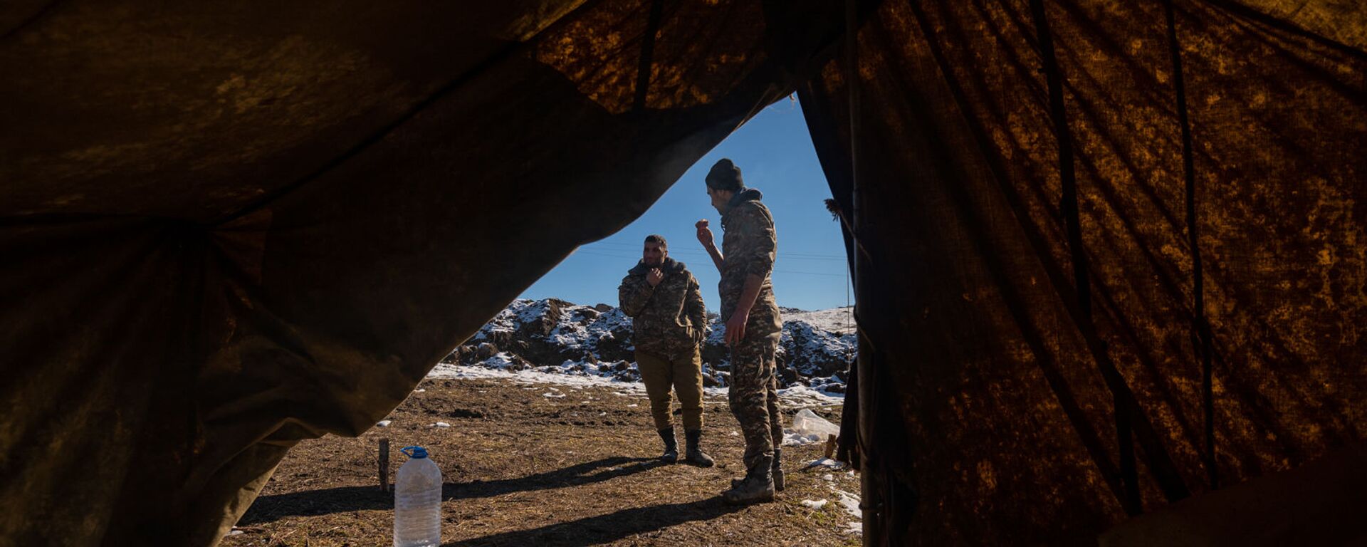 Армянские военнослужащие на одной из позиций близ села Давид Бек в Сюникской области Армении - Sputnik Արմենիա, 1920, 16.03.2021