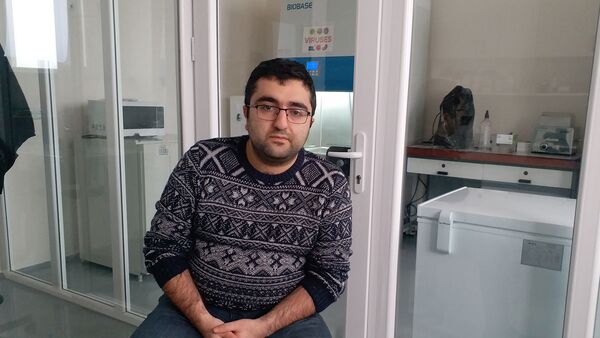 Старший научный сотрудник НИИ Молекулярной биологии Академии наук Армении Оваким Закарян (22 декабря 2020). Еревaн - Sputnik Արմենիա