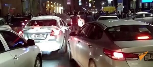 Ситуация на перекрестке улиц Арами - Налбандяна - Sputnik Армения