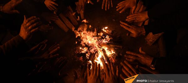 Оппозиционные активисты на площади Республики (25 декабря 2020). Еревaн Оппозиционные активисты на площади Республики (25 декабря 2020). Еревaн - Sputnik Արմենիա