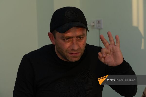 Как доброволец Бабаян выжил после подрыва на мине уже после окончания войны - Sputnik Армения