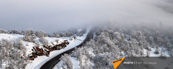 Горная дорога в Сюникской области Армении - Sputnik Արմենիա