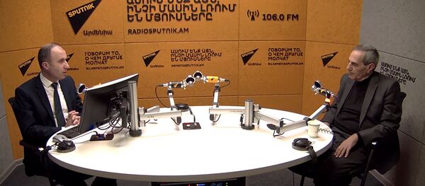 Համբարձումյան. «Կա՛մ ժողովուրդը կվռնդի Նիկոլ Փաշինյանին, կա՛մ կգնա ինքնակործանման» Համբարձումյան. «Կա՛մ ժողովուրդը կվռնդի Նիկոլ Փաշինյանին, կա՛մ կգնա ինքնակործանման» - Sputnik Արմենիա