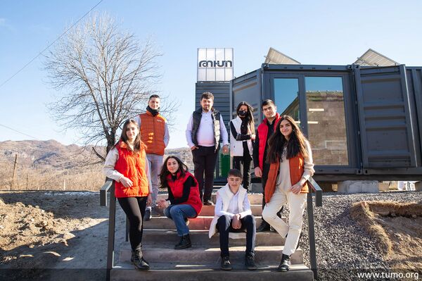 В приграничном Берде открылся уникальный центр Тумо Box  - Sputnik Армения