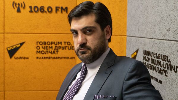 Аналитик Сероб Антинян в гостях радио Sputnik - Sputnik Արմենիա