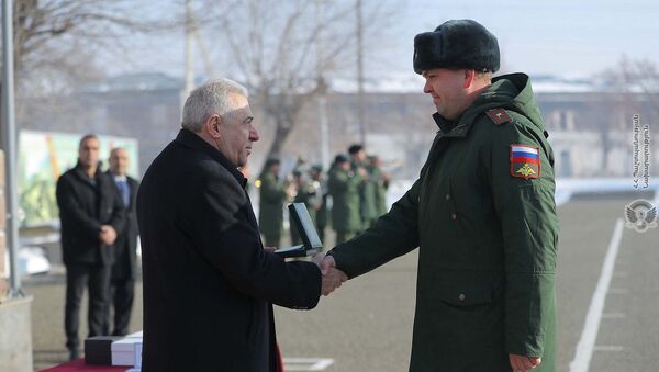 Министр обороны Вагаршак Арутюнян посетил 102 военную базу (29 декабря 2020). Еревaн - Sputnik Արմենիա