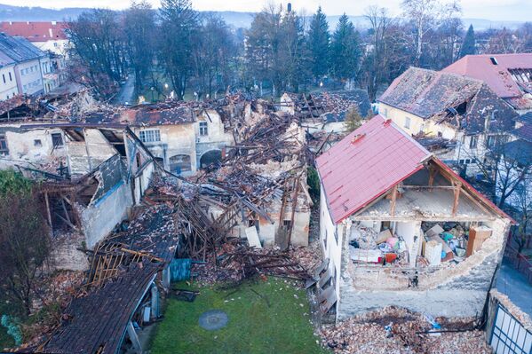 Поврежденные здания после землетрясения в Хорватии  - Sputnik Армения