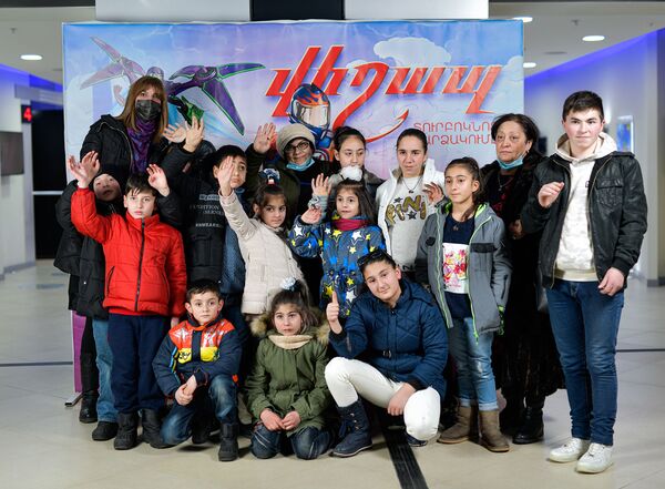 Հայ երեխաները հայկական սուպերհերոս կունենան. «Վիշապն» արդեն գրախանութներում է - Sputnik Արմենիա