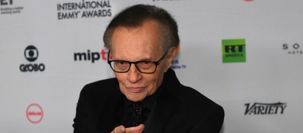 Ларри Кинг на 45-й церемонии вручения международной премии Эмми (20 ноября 2017). Нью-Йорк - Sputnik Արմենիա