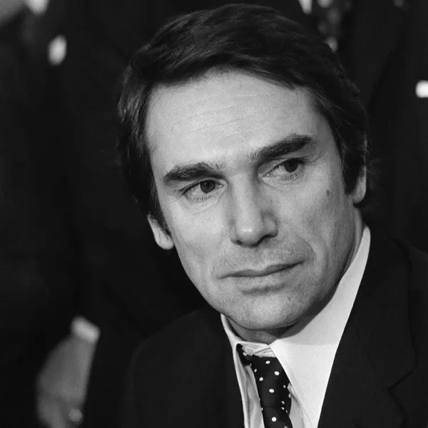 Французский актер и режиссер Робер Оссейн в 1971 году Французский актер и режиссер Робер Оссейн в 1971 году - Sputnik Армения