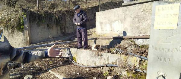 Источник у поселка Джуджеван в Ноемберяне Источник у поселка Джуджеван в Ноемберяне - Sputnik Армения