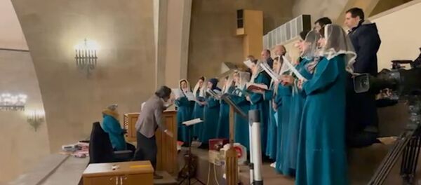 Երևանի Սուրբ Գրիգոր Լուսավորիչ եկեղեցում Սուրբծննդյան ճրագալույցի պատարագ է կատարվել Երևանի Սուրբ Գրիգոր Լուսավորիչ եկեղեցում Սուրբծննդյան ճրագալույցի պատարագ է կատարվել - Sputnik Արմենիա