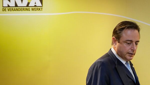 Барт Де Вевер во время пресс-конференции N-VA (8 декабря 2018). Брюссель - Sputnik Армения