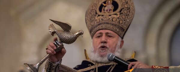 Рождественская литургия в соборе Святого Григория Просветителя (6 января 2021). Еревaн - Sputnik Армения