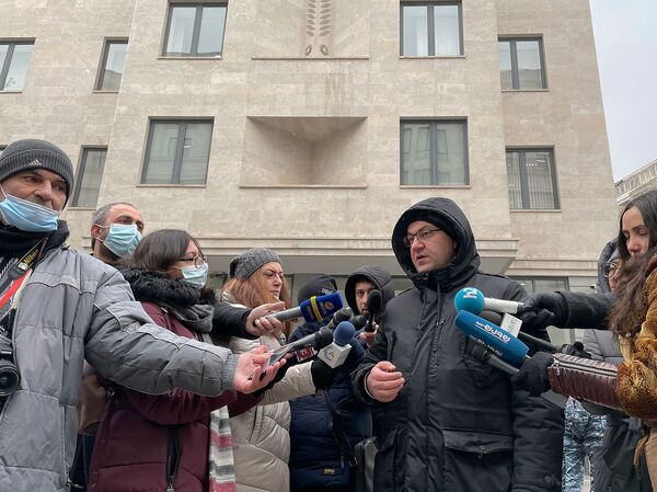 Бадасян опроверг существование договора о сдаче территорий, но переживает из-за Сюника Бадасян опроверг существование договора о сдаче территорий, но переживает из-за Сюника - Sputnik Армения