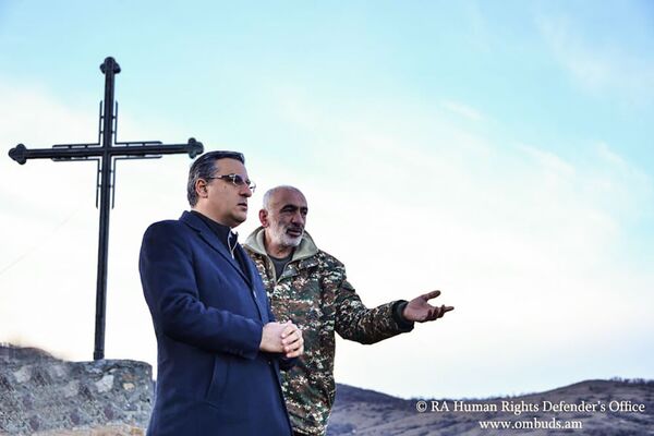 Механическое применение GPS и карт Google угрожает безопасности Армении - омбудсмен Механическое применение GPS и карт Google угрожает безопасности Армении - омбудсмен - Sputnik Армения