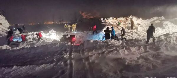 Спасатели на месте схода лавины (9 января 2021). Норильск Спасатели на месте схода лавины (9 января 2021). Норильск - Sputnik Армения