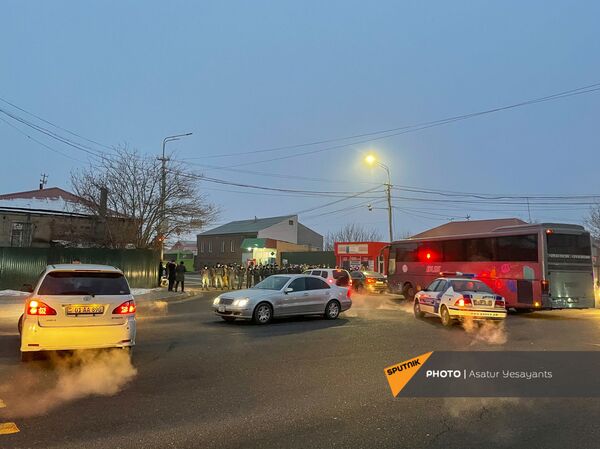 Փաշինյանին հաջողվել է հասնել «Զվարթնոց» օդանավակայան ու ուղևորվել Մոսկվա - Sputnik Արմենիա