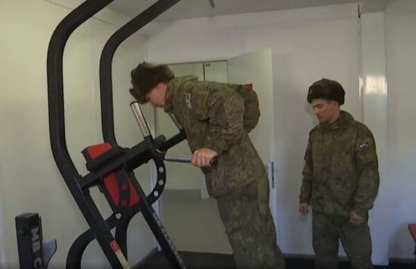 В Карабахе возвели еще один блочно-модульный городок для российских миротворцев - Sputnik Армения