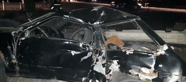 Столкновение пригородного электропоезда Ереван-Ерасх с оказавшимся на путях легковым автомобилем на перегоне Масис-Арташат (11 января). Столкновение пригородного электропоезда Ереван-Ерасх с оказавшимся на путях легковым автомобилем на перегоне Масис-Арташат (11 января). - Sputnik Արմենիա