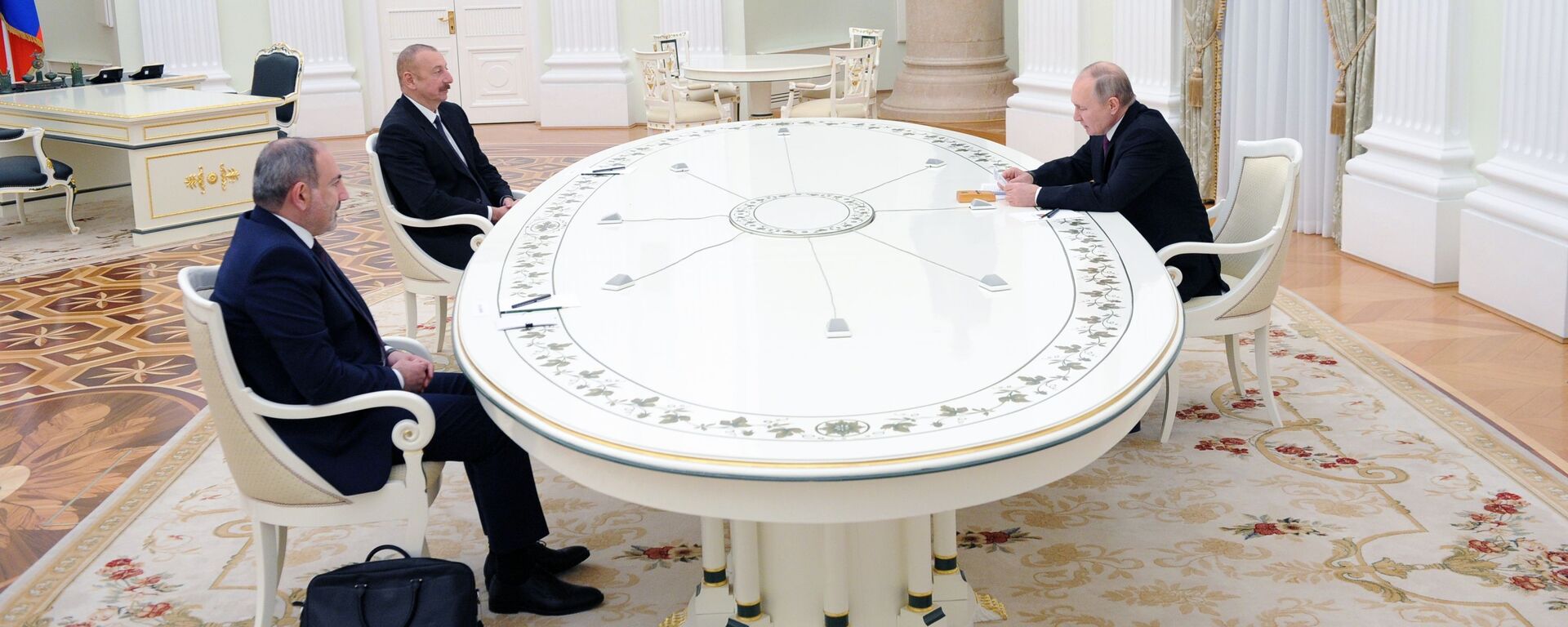 ՀՀ վարչապետ Նիկոլ Փաշինյանը ՌԴ նախագահ Վլադիմիր Պուտինը և Ադրբեջանի նախագահ Իլհամ Ալիևը - Sputnik Արմենիա, 1920, 24.09.2021