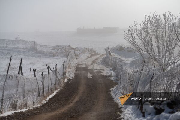 «Կյանքը կինո է դարձել». գյուղը հանձնելու լուրերին Տիգրանաշենում տարբեր կերպ են մոտենում - Sputnik Արմենիա