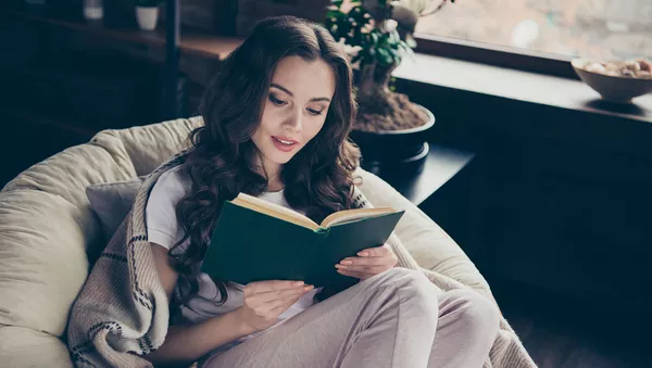 Любовь как в книжке. 6 лучших книг 2020 года о великом чувстве - Sputnik Армения