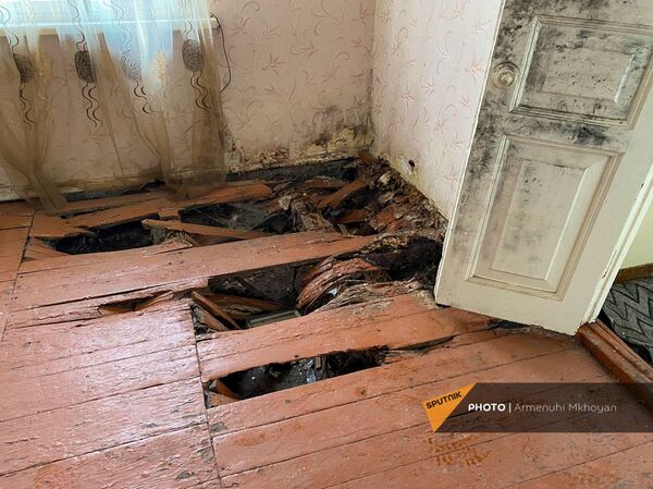 6 տարի անց Գյումրիում կրկին բացվեցին Ավետիսյանների տան դռները. հարազատները պահանջներ ունեն 6 տարի անց Գյումրիում կրկին բացվեցին Ավետիսյանների տան դռները. հարազատները պահանջներ ունեն - Sputnik Արմենիա