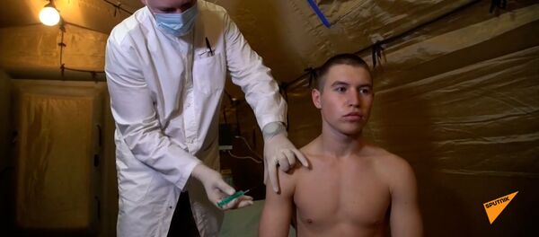 Вакцинация российских миротворцев в Карабахе Вакцинация российских миротворцев в Карабахе - Sputnik Армения