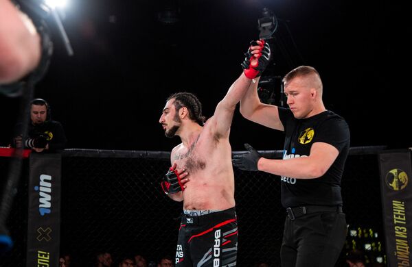 Никто не верил. Как армянский рэпер победил российского коллегу на ринге - Sputnik Армения