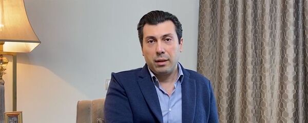 Очередное прямое включение Микаэла Минасяна в Facebook Очередное прямое включение Микаэла Минасяна в Facebook - Sputnik Армения