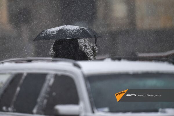 Снегопад в столице (19 января 2021). Еревaн - Sputnik Արմենիա