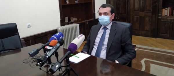 Новоназначенный губернатор Ширака Ованес Арутюнян на брифинге с журналистами (21 января 2021). Гюмри - Sputnik Արմենիա